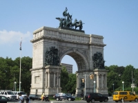 The Soldiers´and Sailors´Arch, Army Grand Plaza